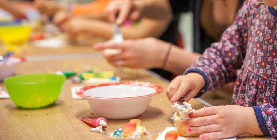 messy church making cakes